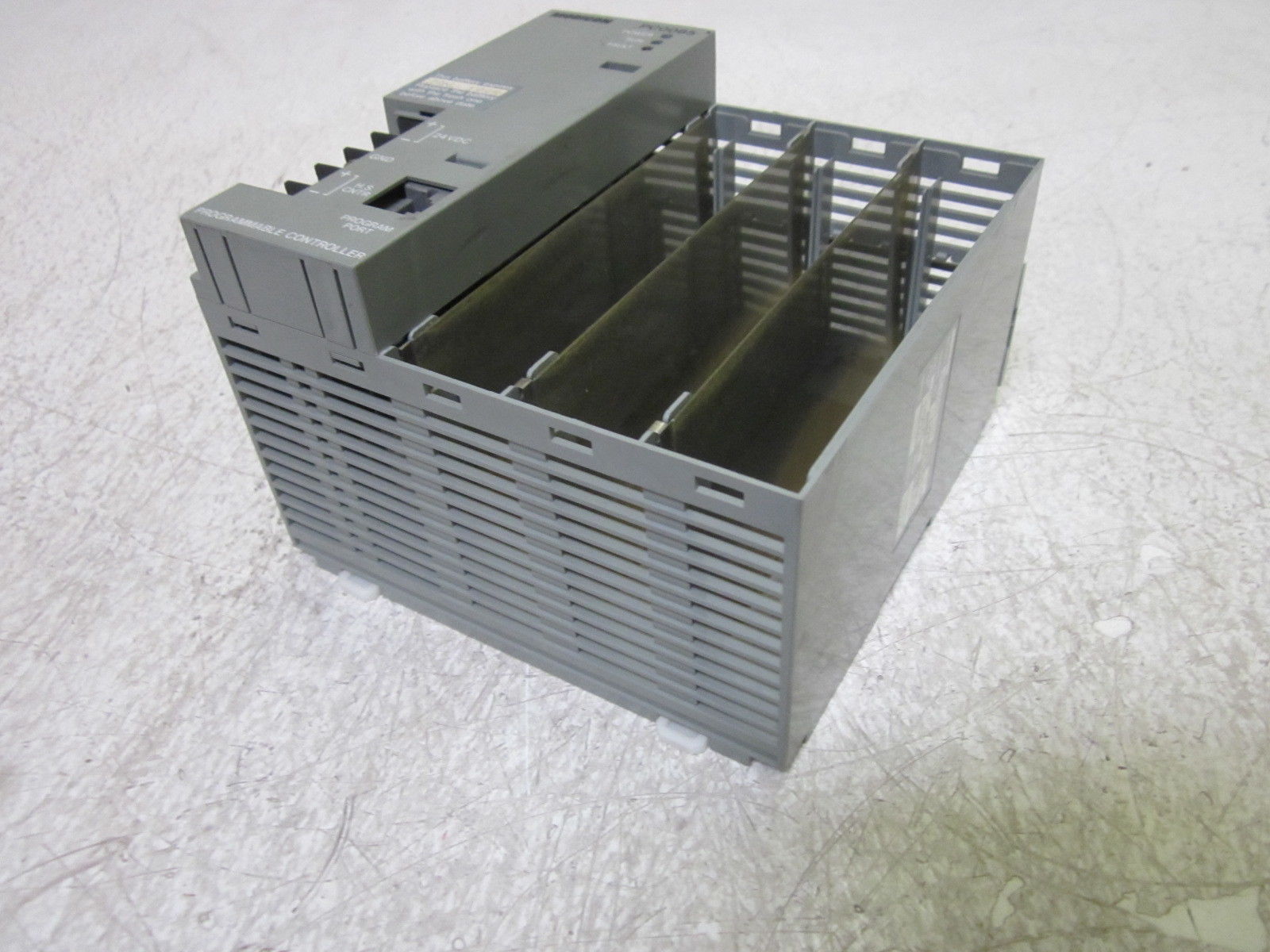MODICON PC-0085-103 REV.A PROGRAMMABLE CONTROLLER 24VDC UNMP
