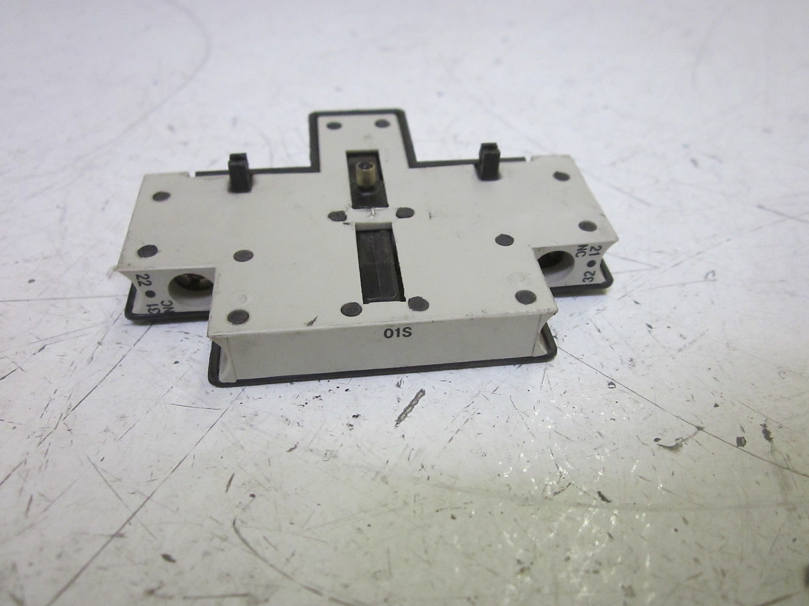 MOELLER 01S DILM AUXILIARY CONTACT  UNMP