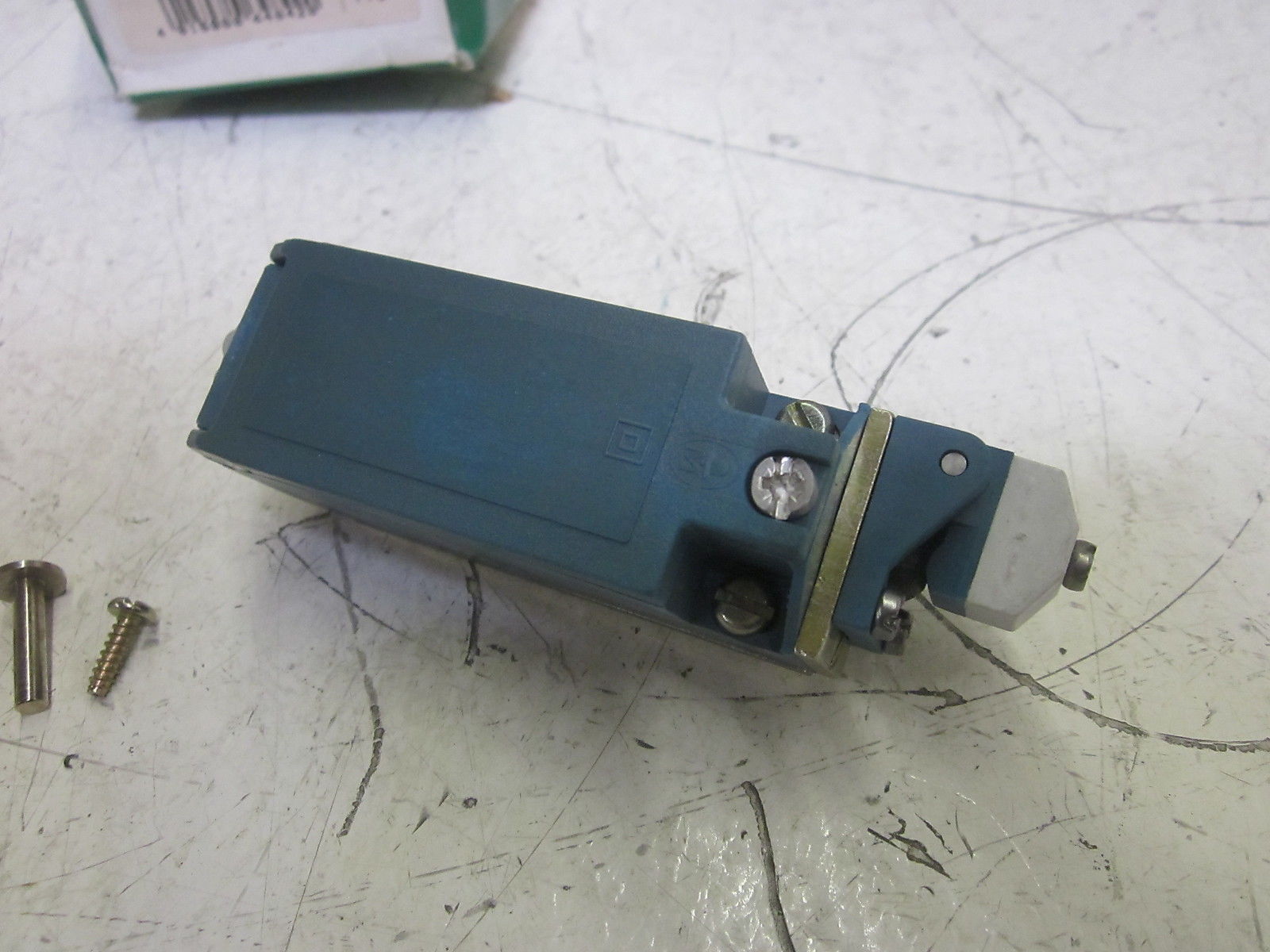 MOELLER AT21-3-1 LIMIT SWITCH  UNMP