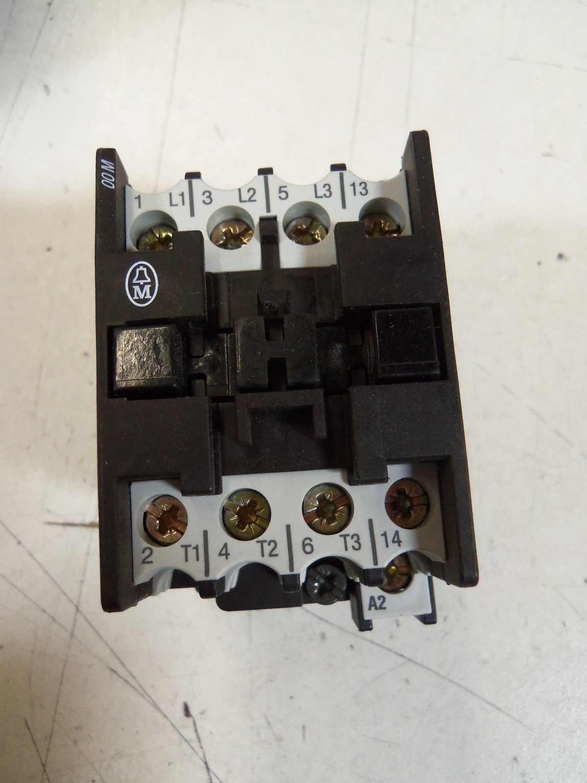 MOELLER D1L00M-10 208V NSMP