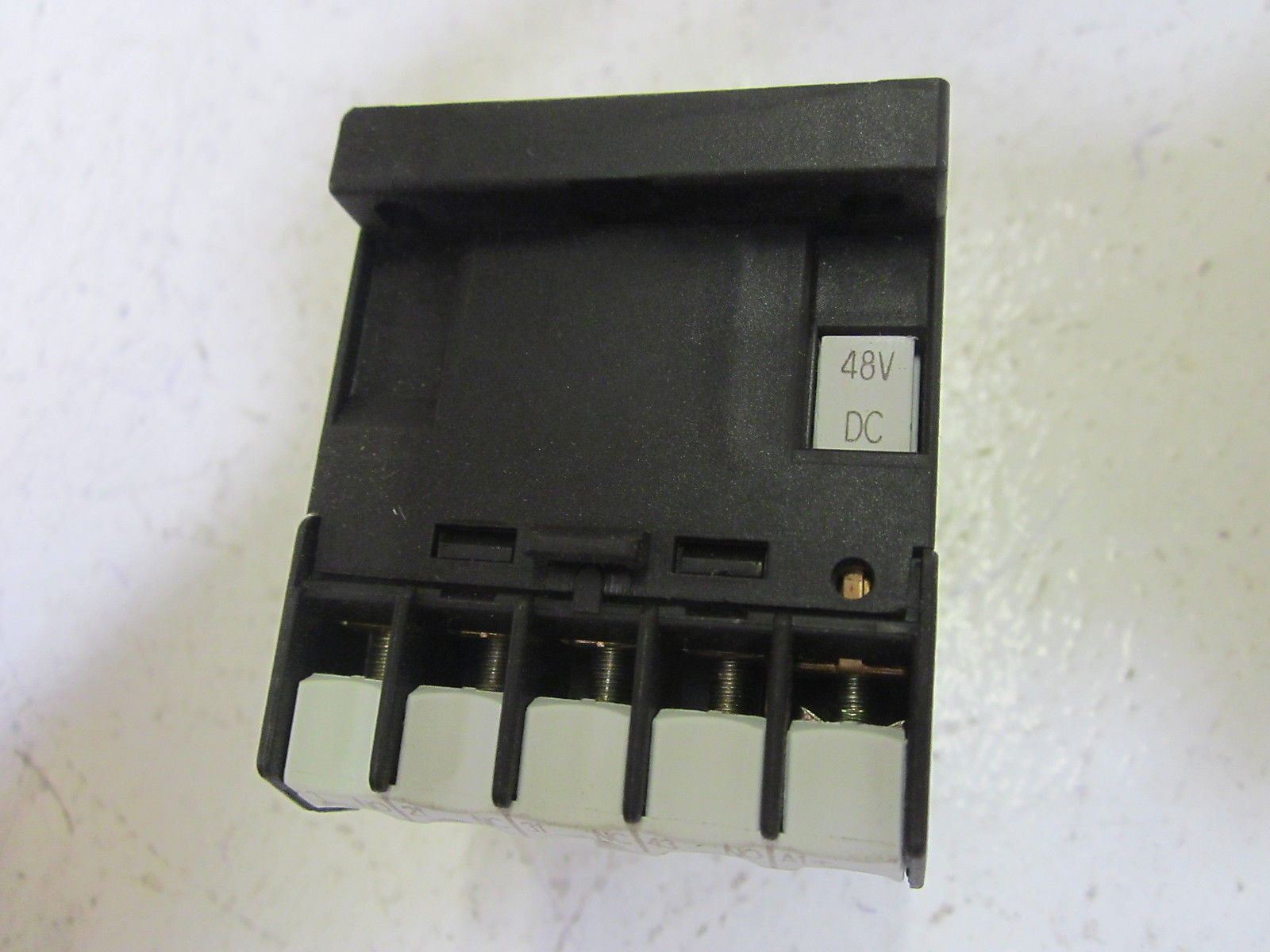 MOELLER DILER-22-G CONTACTOR RELAY 48VDC *NEW IN BOX*