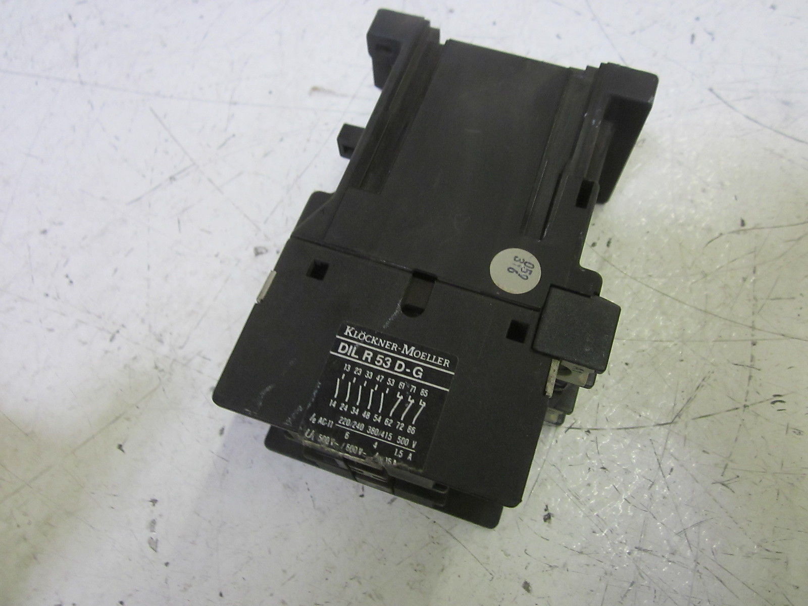 MOELLER DIL R53D-G CONTACTOR 24VDC AS PICTURED UNMP
