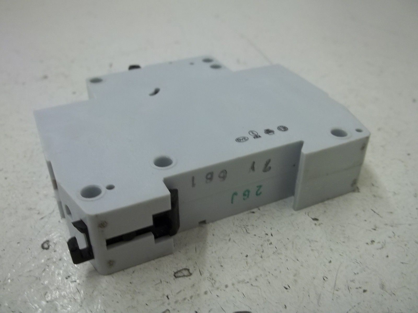 MOELLER FAZ -B6 CIRCUIT BREAKER NSNP