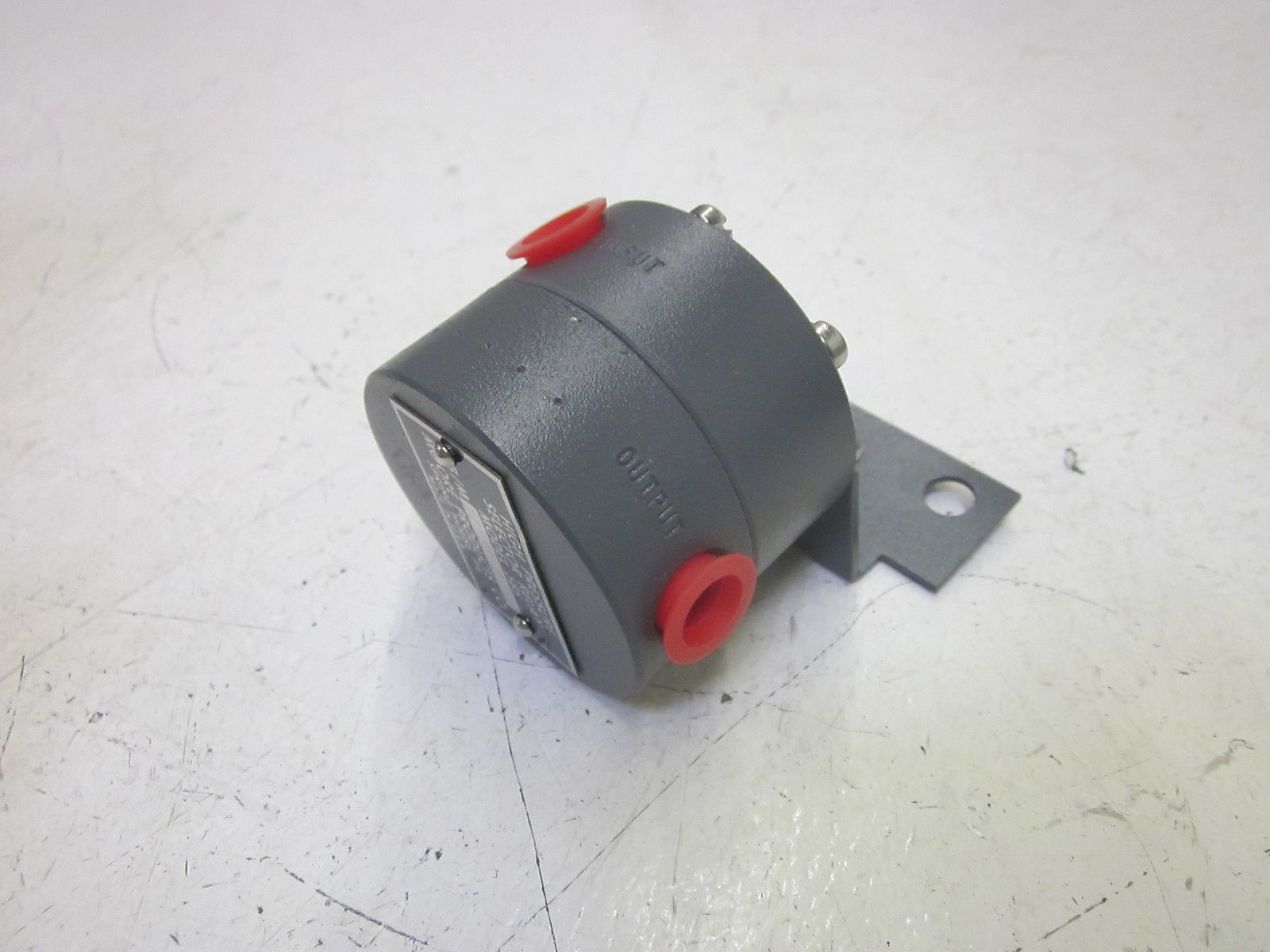 MOORE 12530-/8PE REGULATOR NSNP