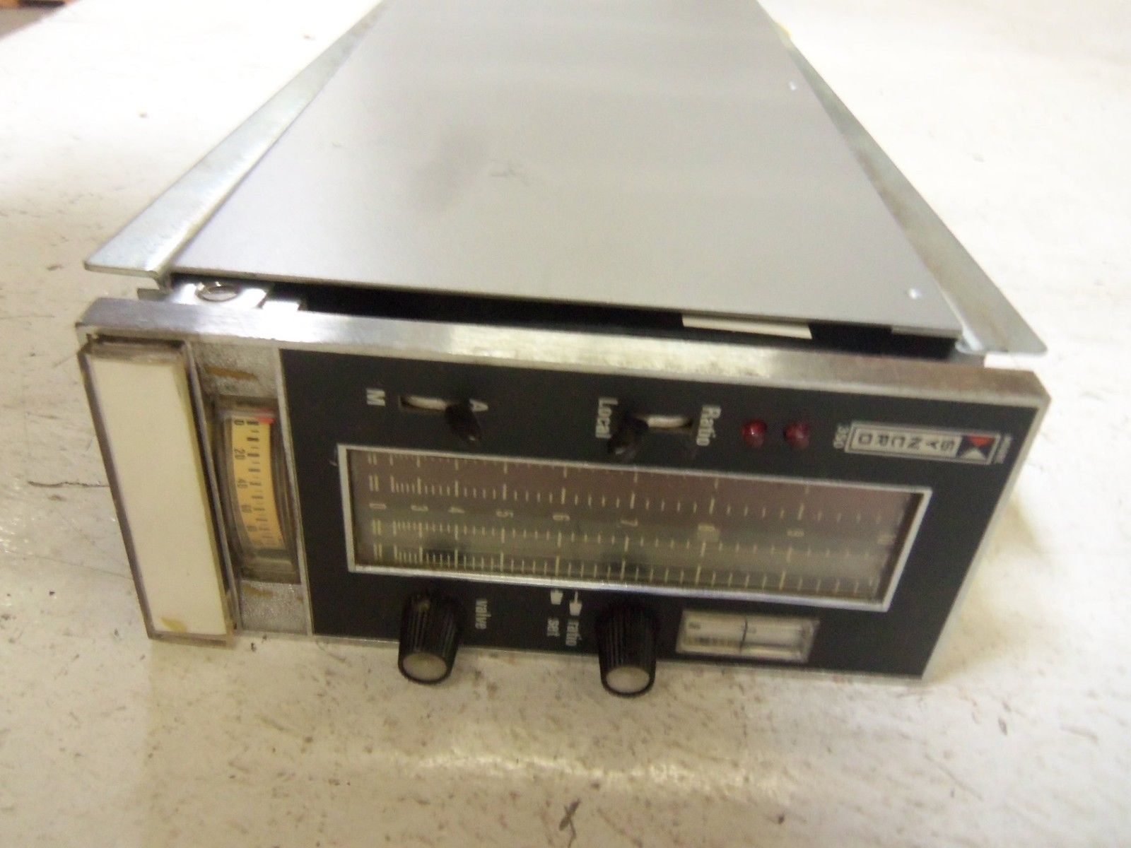 MOORE 350RA6NN5 INDICATING CONTROL STATION UNMP