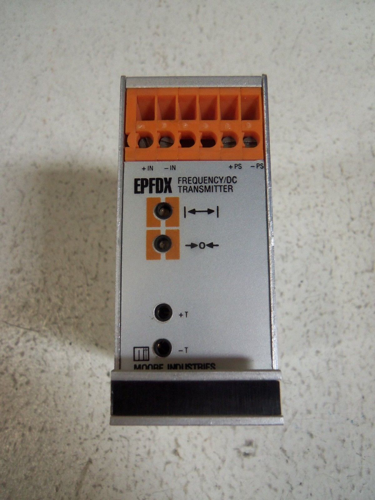 MOORE EPFDX/R/4-20MA/12-42DC TRANSMITTER UNMP