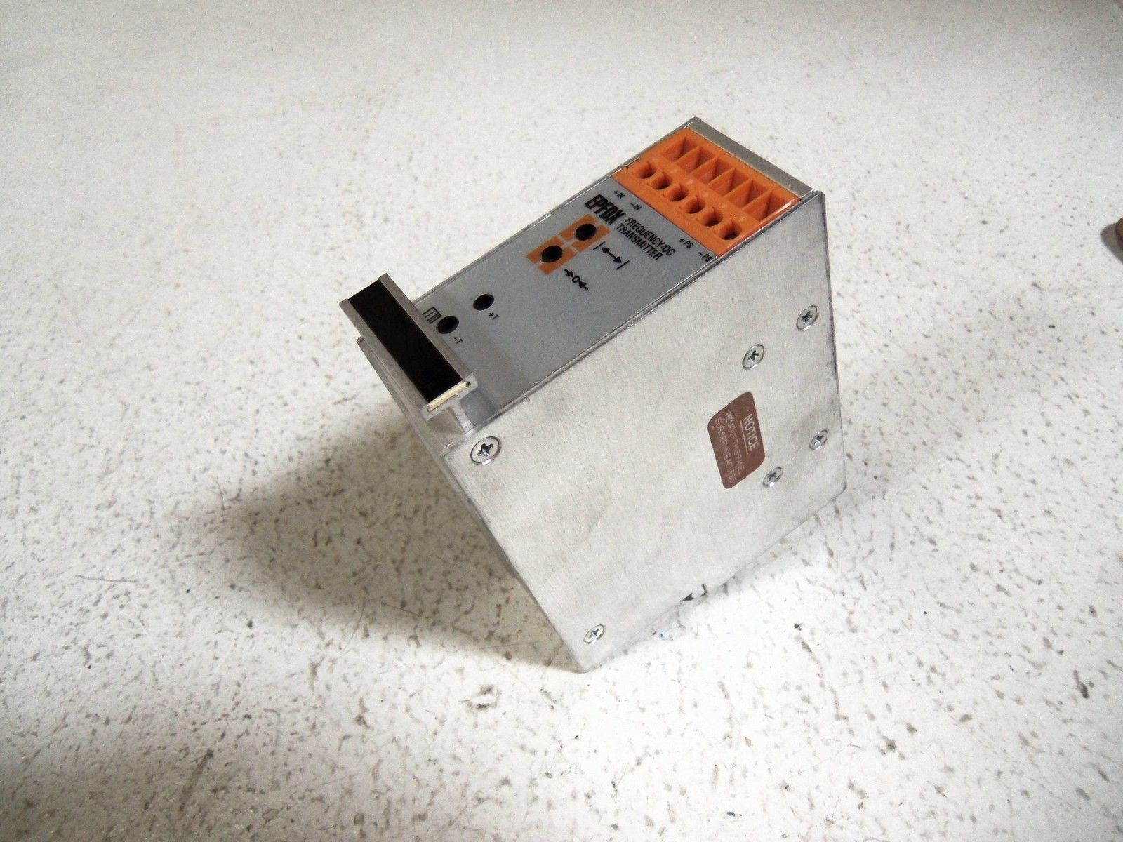 MOORE EPFDX/R/4-20MA/12-42DC TRANSMITTER UNMP