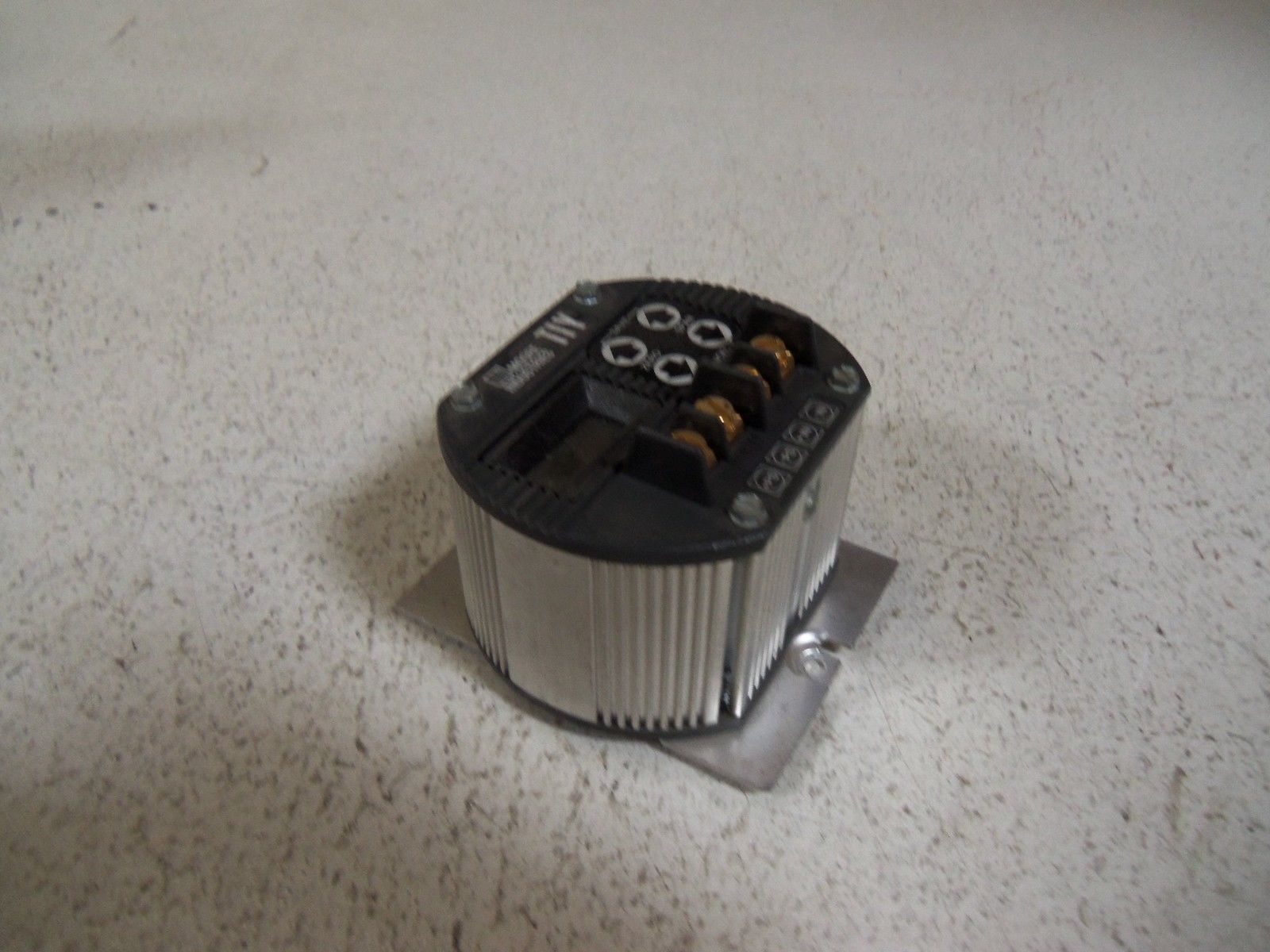 MOORE TIY/J1-0-600F/4-20MA/12-30DC-ISE [FL] TRANSMITTER UNMP
