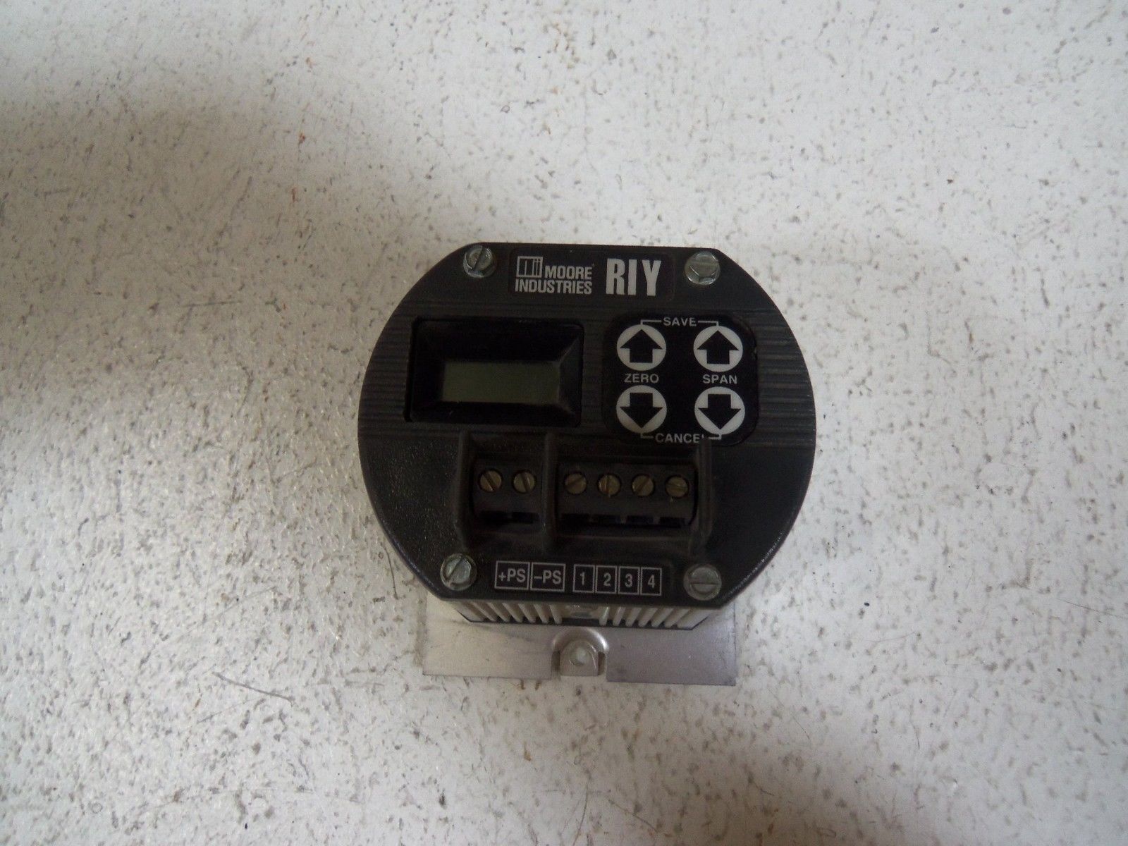 MOORE RIY/PRG/4-20MA/12-30DC-ISE  [FL] TRANSMITTER UNMP