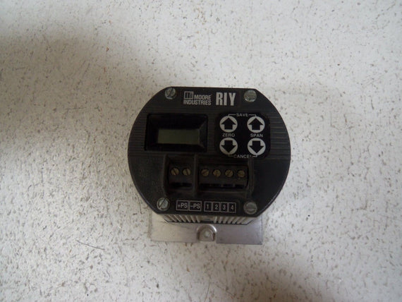 MOORE RIY/PRG/4-20MA/12-30DC-ISE  [FL] TRANSMITTER *USED*