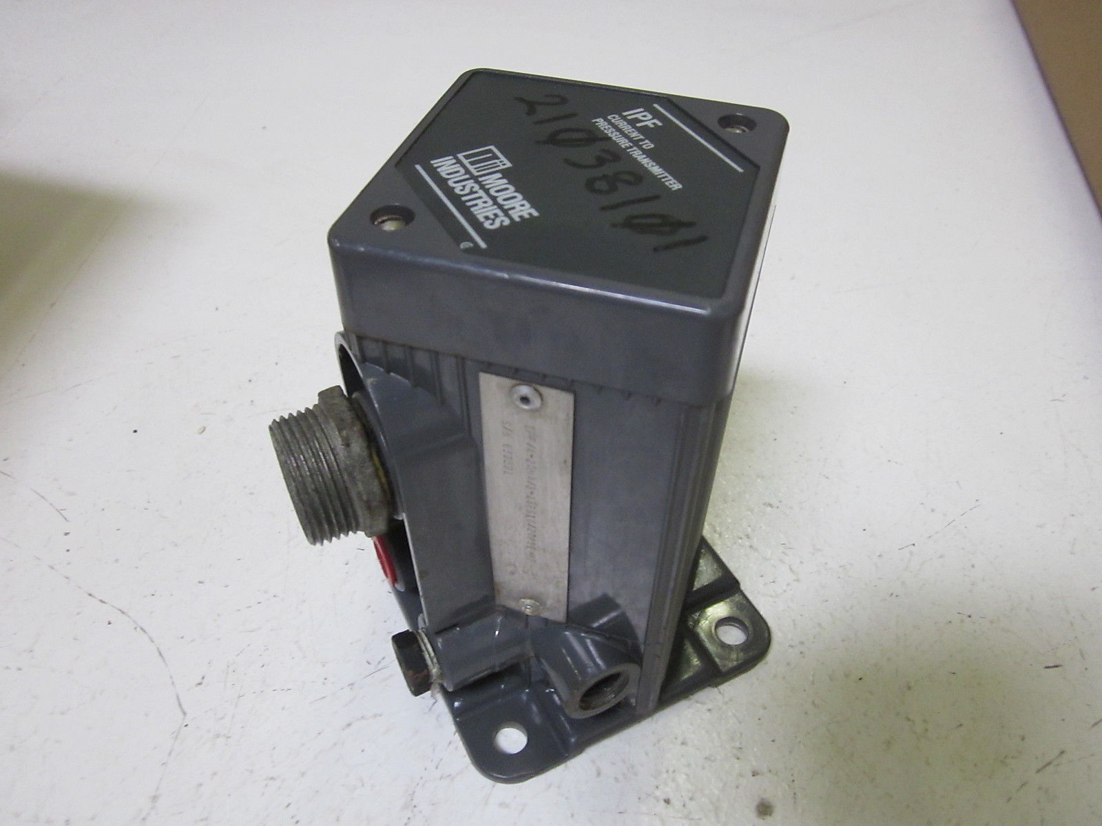 MOORE IPF/4-20MA/3-15PSIG CURRENT PRESSURE TRANSMITTER *AS PICTURED*