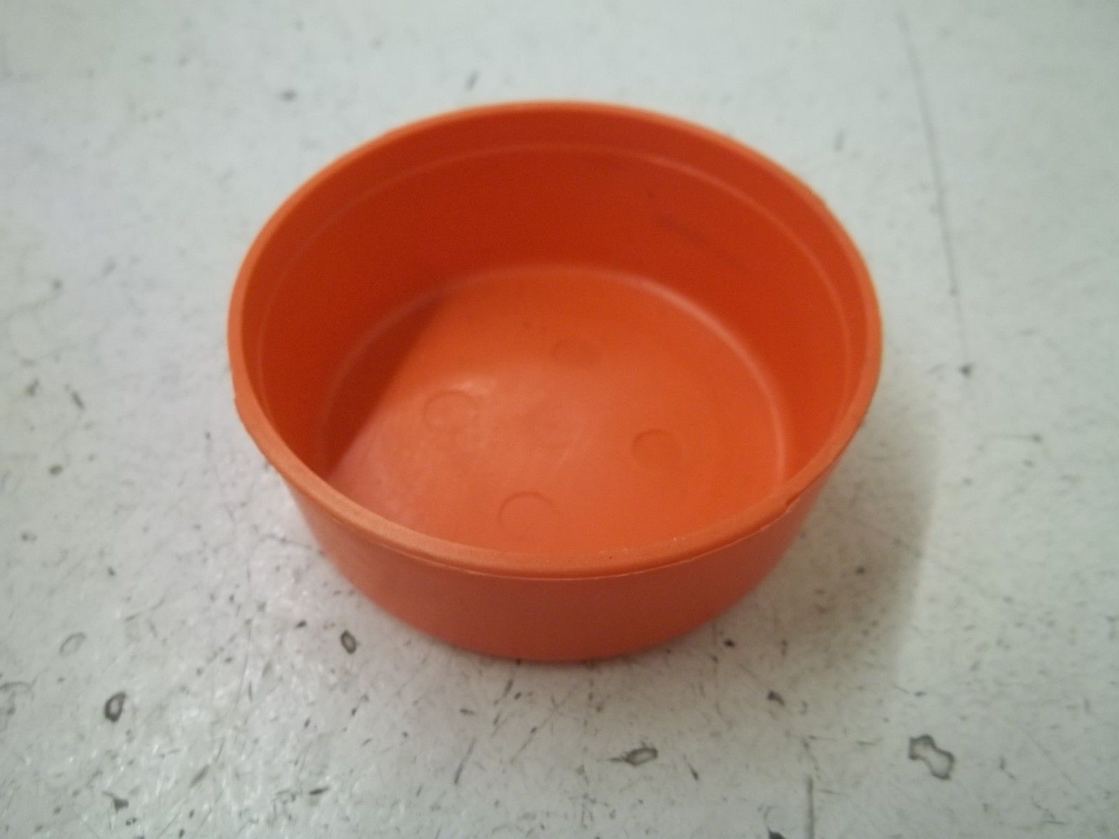 MRC EC1-1/4R 1-1/4" END CAP NSMP