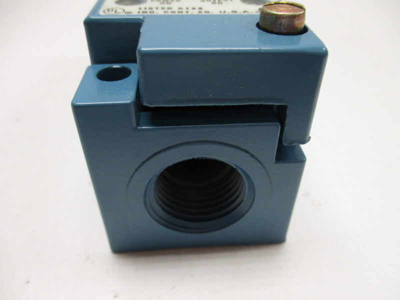 MICRO SWITCH LYS01C-2S NSMP