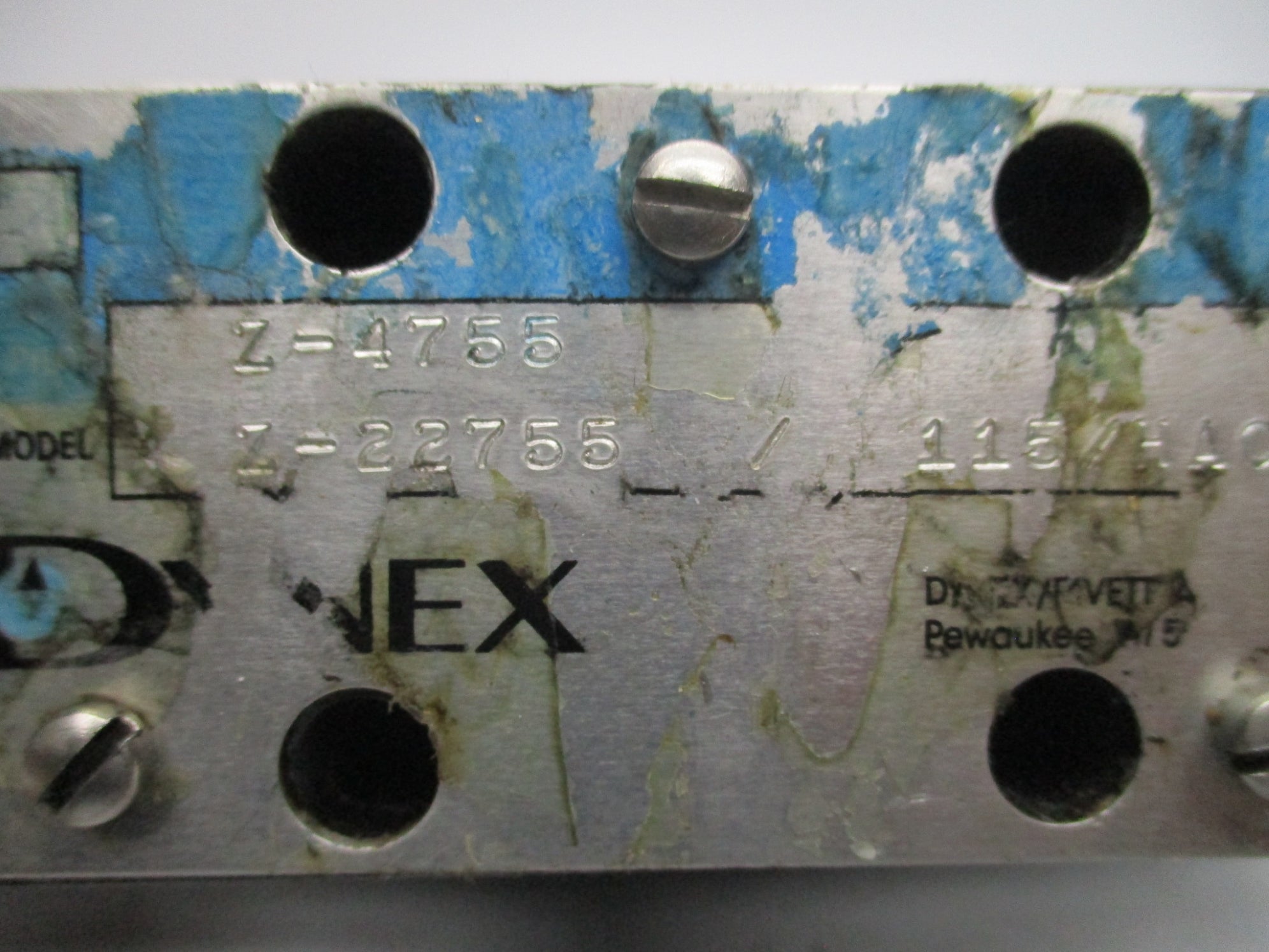 DYNEX Z-22755 (AS PICTURED) UNMP