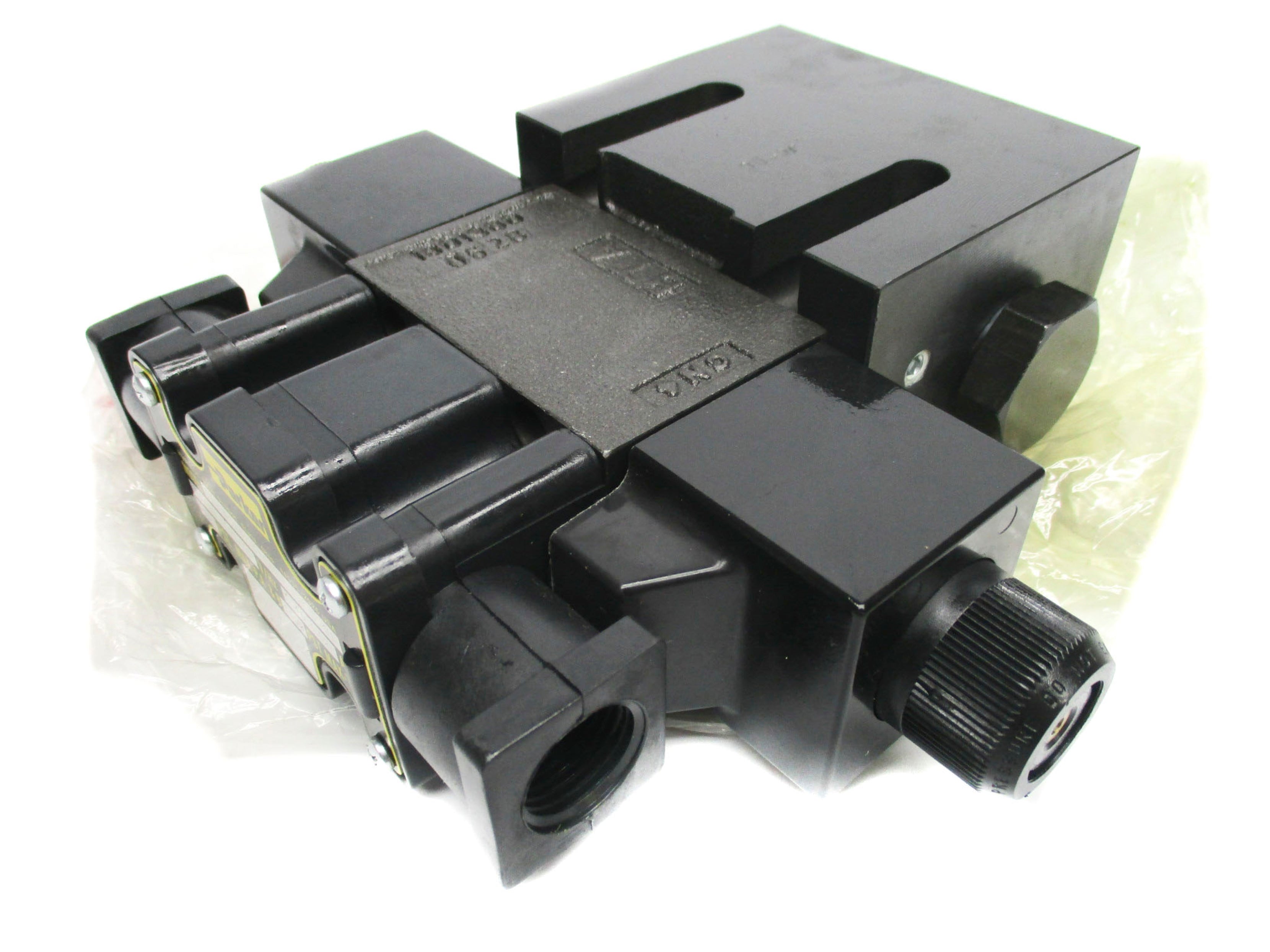 PARKER D31VW011C4NYCF91 110/120V 5000PSI NSNP