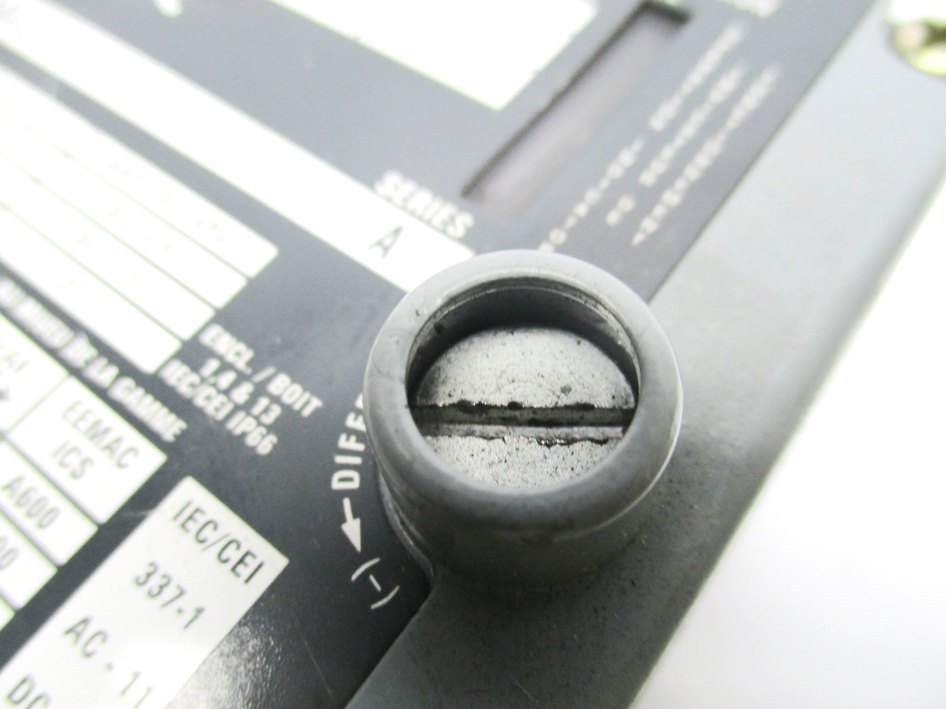 ALLEN BRADLEY 836T-D463J SER. A UNMP