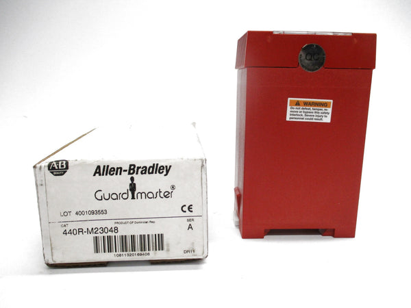 ALLEN BRADLEY 440R-M23048 SER. A 24VAC/DC (WH) NSMP