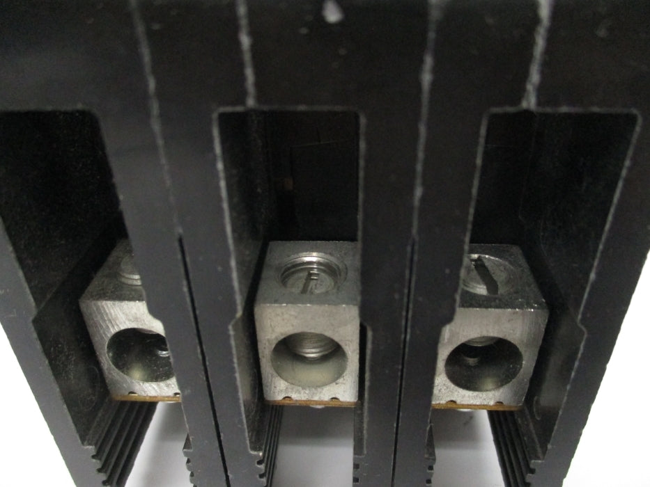 SQUARE D EDB34045 277V 45A UNMP