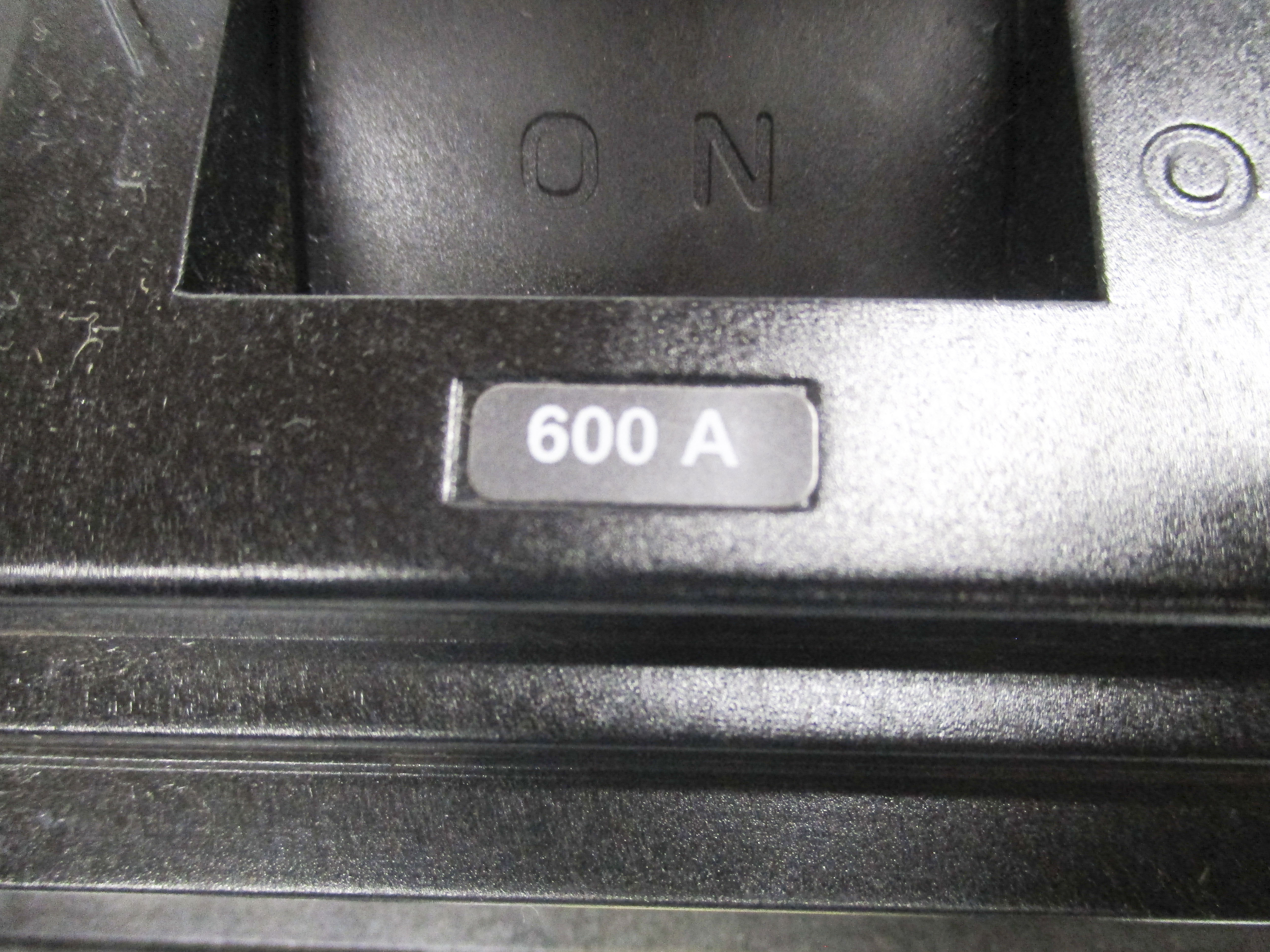 SQUARE D MGF26600 SER. S2 600V 600A UNMP