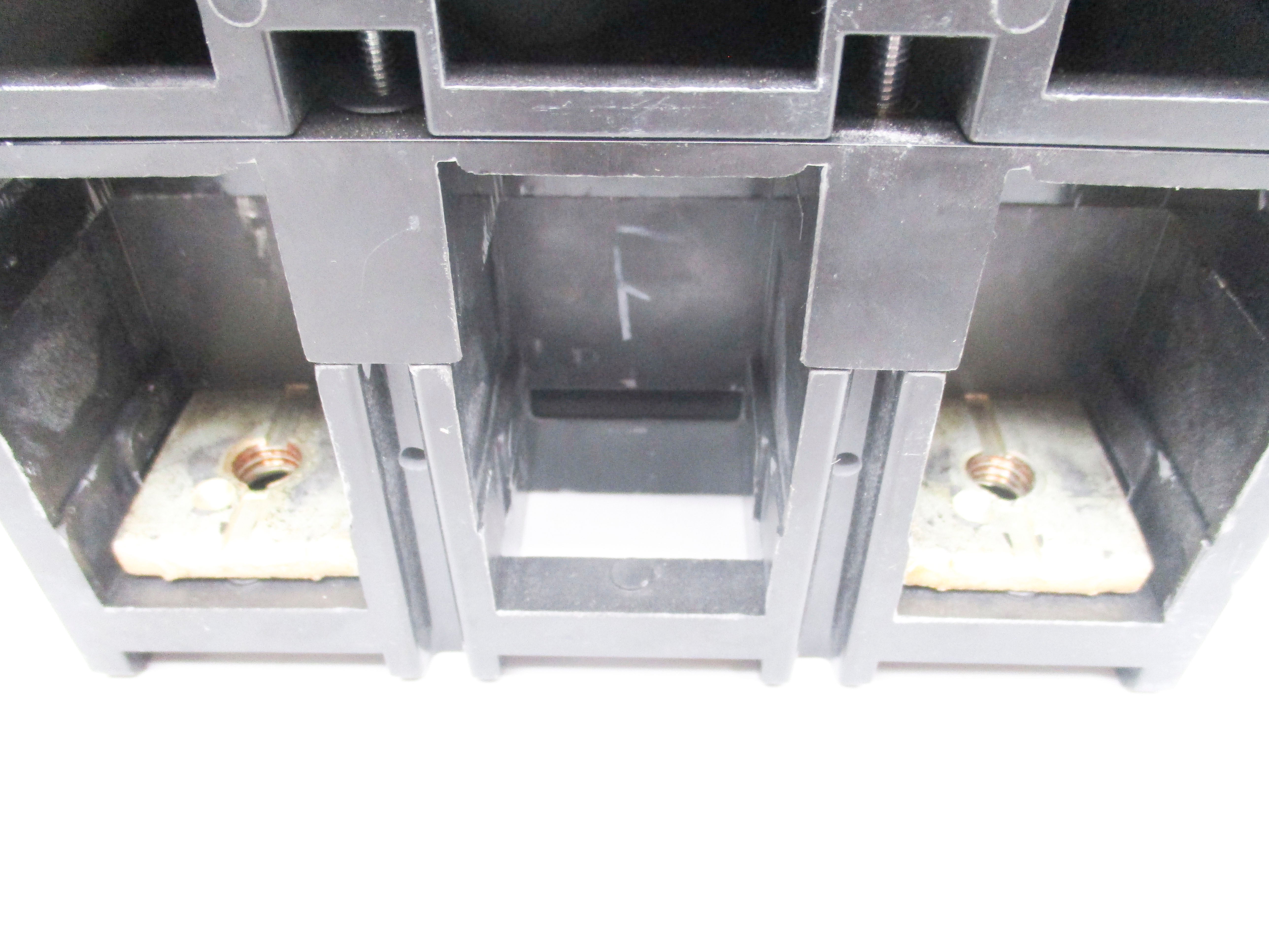 SQUARE D LHF26400 600V 400A (AS PICTURED) UNMP