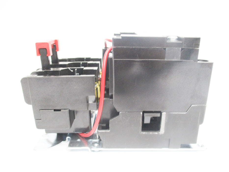 SQUARE D 8536SAG12S SER. B 110/120V NSNP