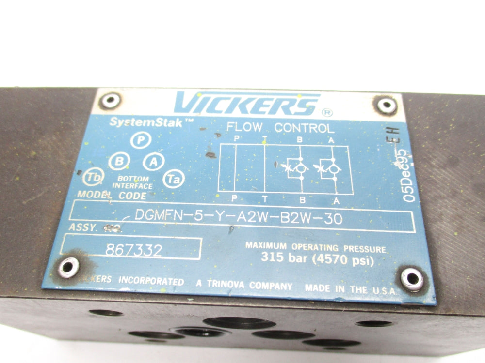 VICKERS DGMFN-5-Y-A2W-B2W-30 867332 4570PSI UNMP