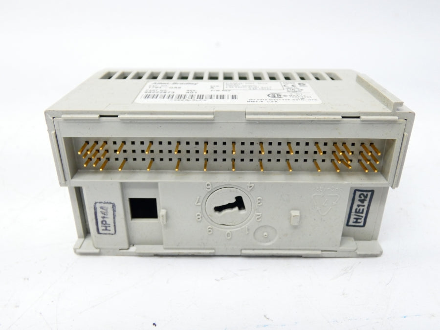 ALLEN BRADLEY 1794-OA8 SER. A REV. A01 120VAC 4A UNMP