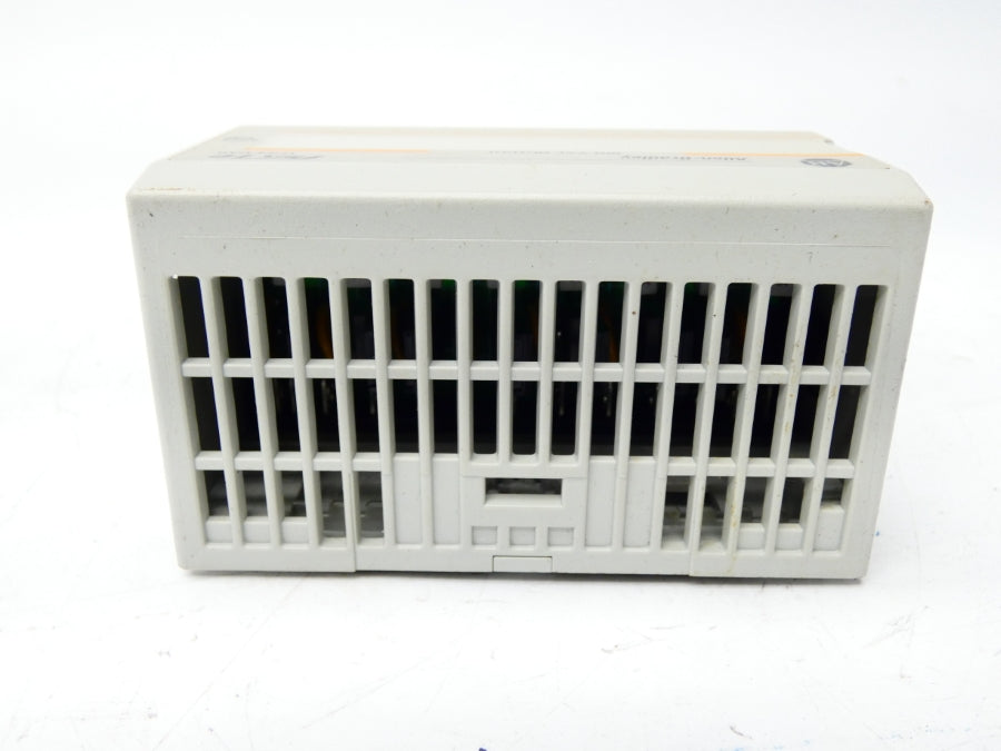 ALLEN BRADLEY 1794-OA8 SER. A REV. A01 120VAC 4A UNMP