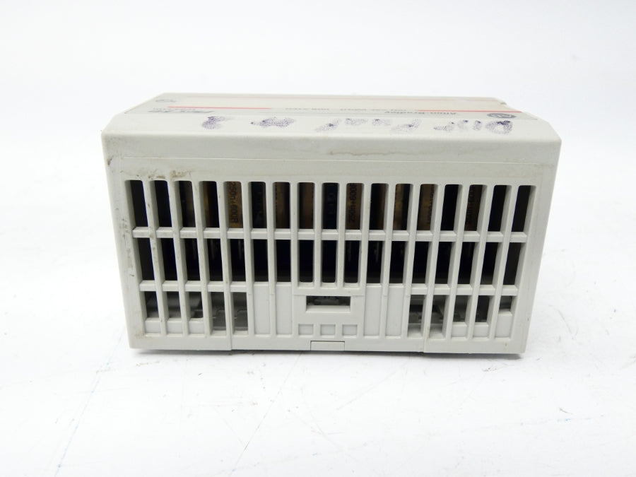 ALLEN BRADLEY 1794-IA8I SER. A REV. C01 120VAC UNMP