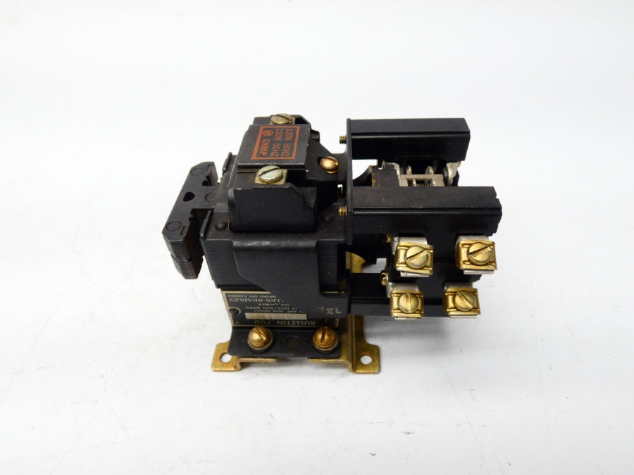 ALLEN BRADLEY 700-BX220A 110/120V UNMP