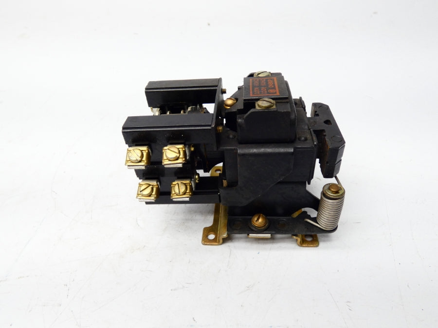 ALLEN BRADLEY 700-BX220A 110/120V UNMP