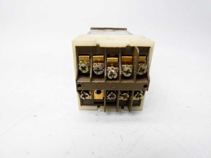 DATA LOGIC QS-00 12-24VDC 0.3-0.15 (AS PICTURED) UNMP