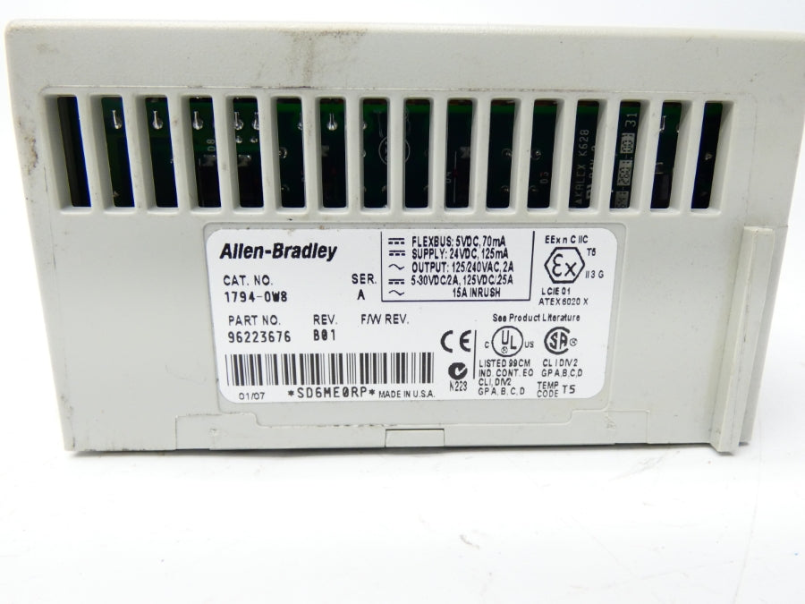 ALLEN BRADLEY 1794-OW8 SER. A REV. B01 24VDC UNMP