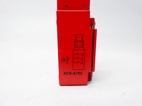 TELEMECANIQUE XCSA703 240V 3A NSMP