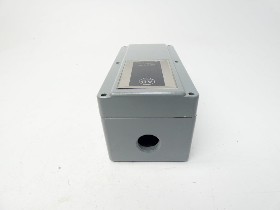 ALLEN BRADLEY 836-C6J SER. B 30VAC 100PSI (AS PICTURED) NSNP