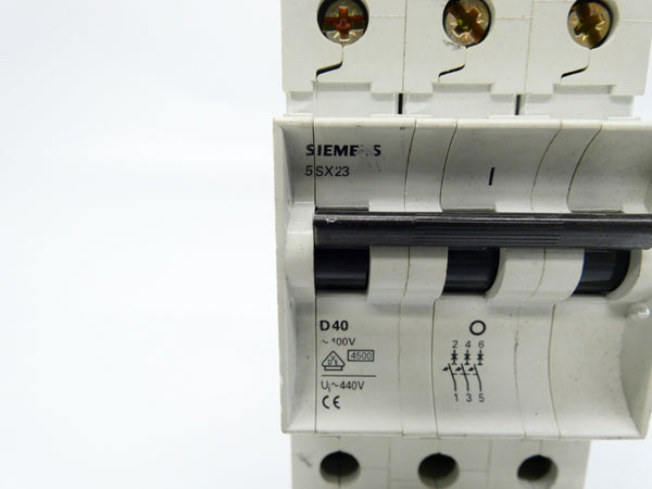 SIEMENS 5SX23D40 5SX2340-8 400V 40A UNMP
