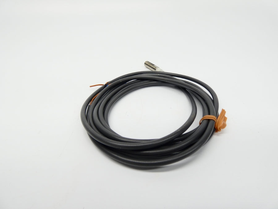 OMRON E2EM-X2C1 12-24VDC NSNP