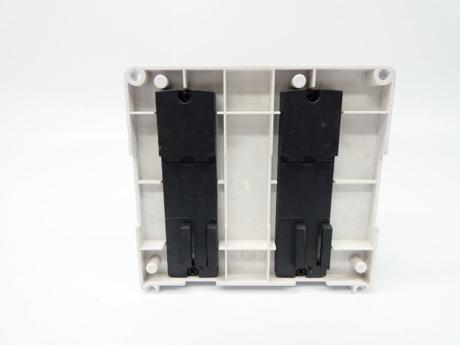 IAI MCON-C-4-20SA-20SA-20SA-N-56PWAI-N-CC-0-0-ABB 24VDC 2A UNMP
