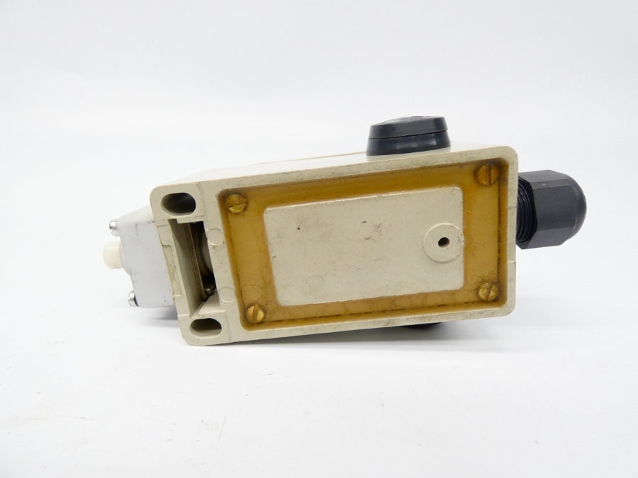STAHL 8078/1-31 220V 6A UNMP