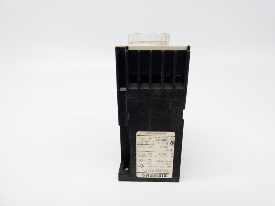 SIEMENS 7PR1040-7AM00 220/230VAC 2A 0-20S UNMP