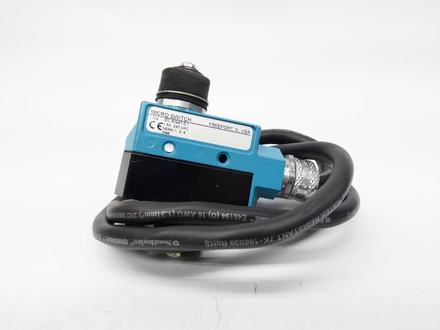 MICROSWITCH BZE6-RNX1 480VAC 15A (BLUE) (AS PICTURED) NSNP