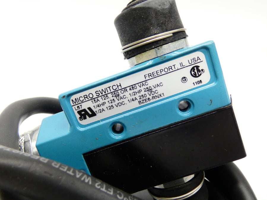 MICROSWITCH BZE6-RNX1 480VAC 15A (BLUE) (AS PICTURED) NSNP
