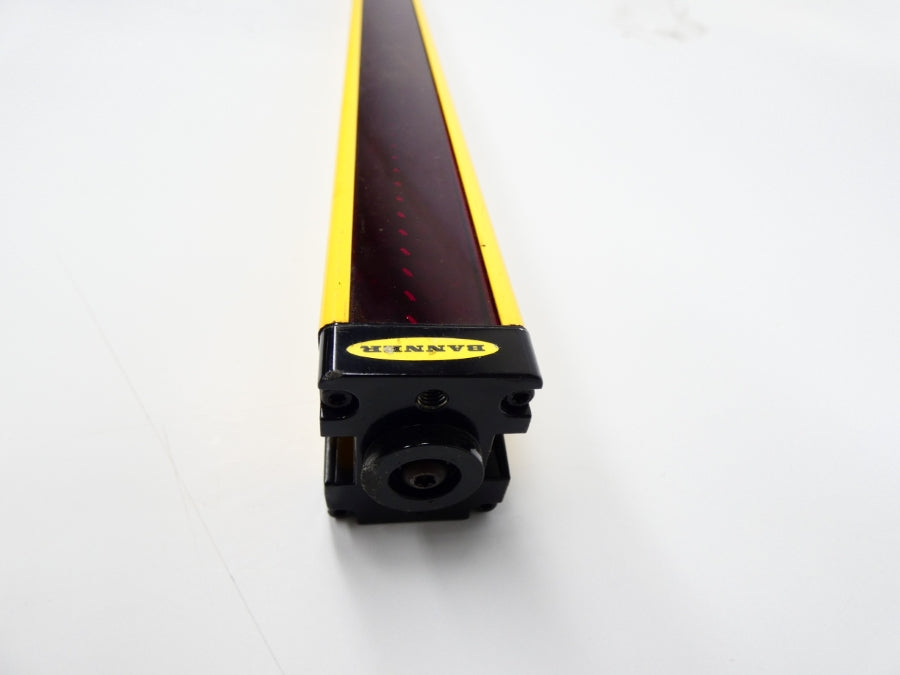 BANNER ENGINEERING SLSE14-1050Q8 24VDC UNMP