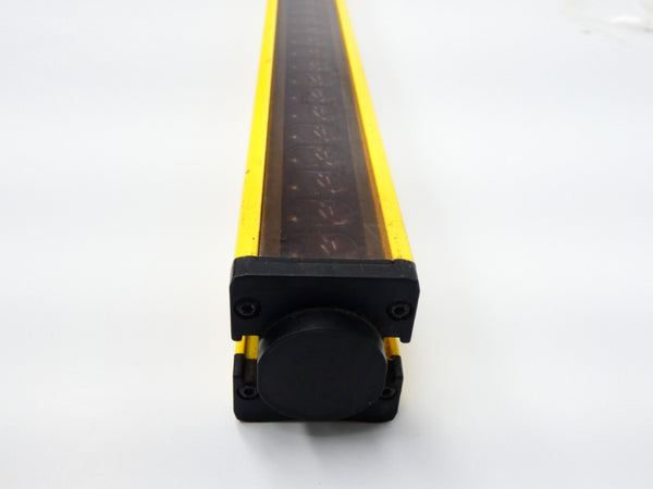 CONTRINEX YB8-30R4-0700-G012 24VDC UNMP
