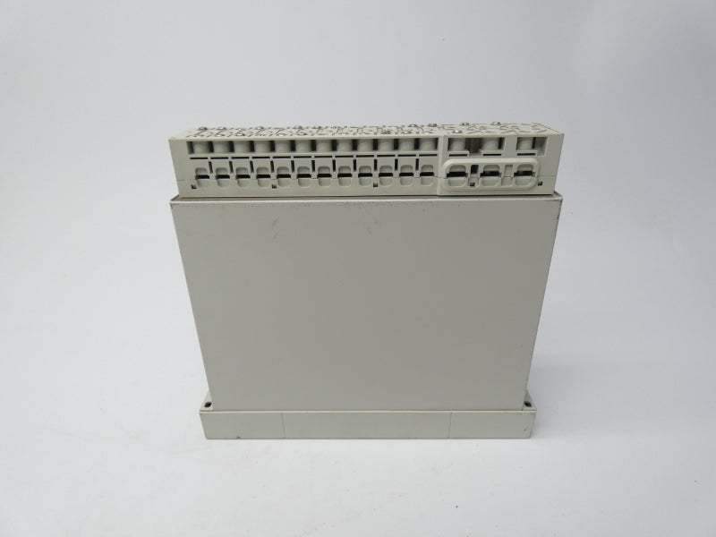 SIEMENS 7SJ6005-4EA00-1DA1/BB 240VAC 5A UNMP