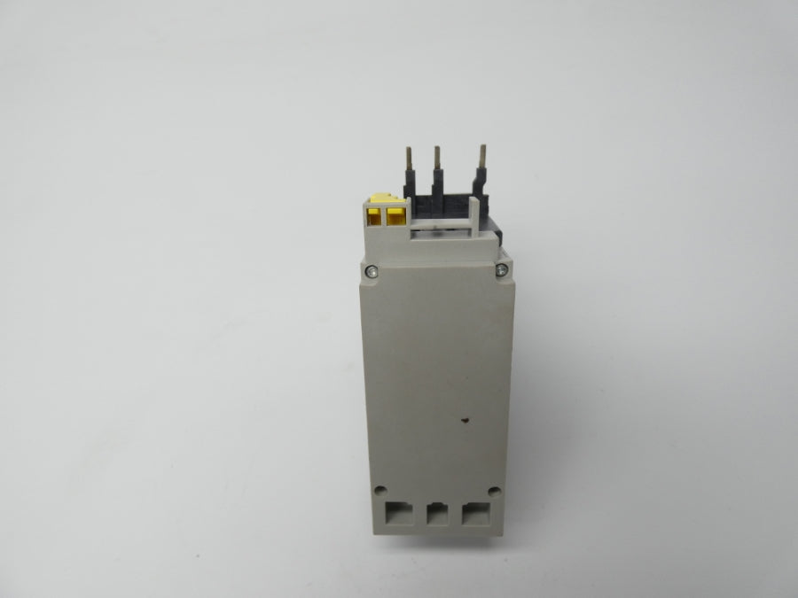 ALLEN BRADLEY 193-EC1PB SER. B F/W 3.003 690VAC 0.4-2.0A UNMP
