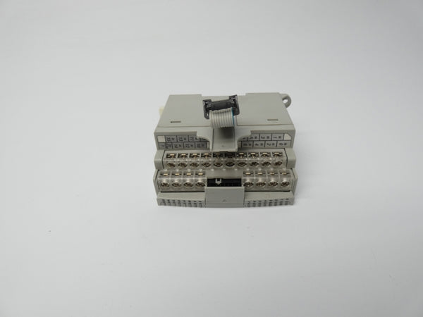 ALLEN BRADLEY 1762-IQ16 SER. A REV. B 24VDC 0.060A (AS PICTURED) NSNP