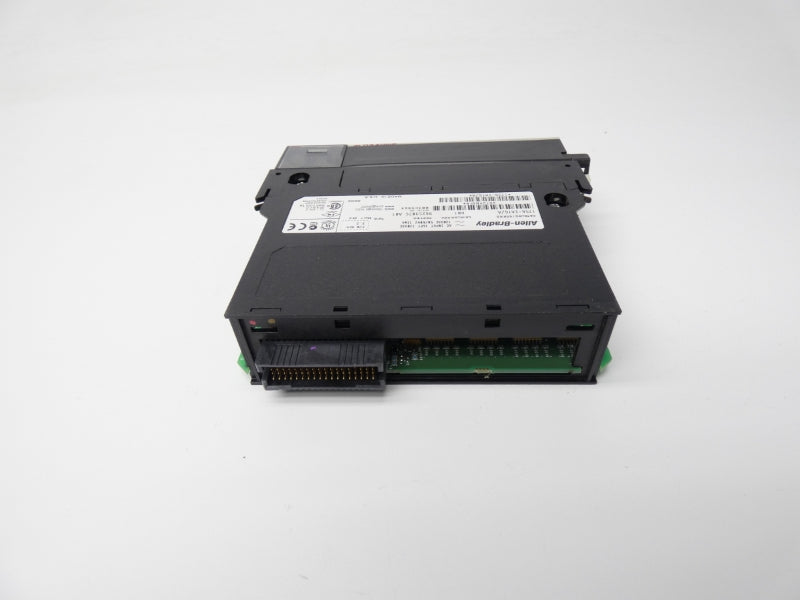 ALLEN BRADLEY 1756-IA16I SER. A REV. H01 F/W 3.2 120VAC UNMP