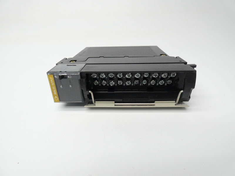 ALLEN BRADLEY 1756-OF6CI SER. A REV. L01 F/W 1.9 24VDC (AS PICTURED) UNMP