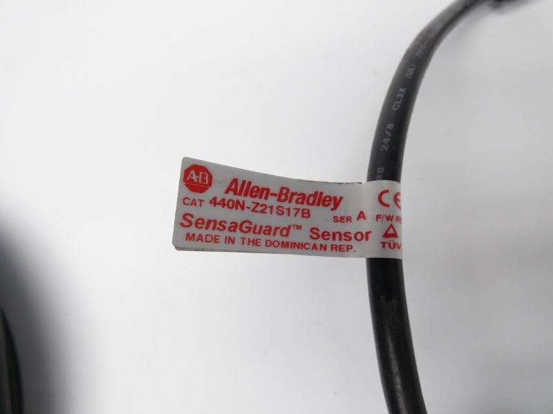 ALLEN BRADLEY 440N-Z21S17B SER. A F/W D 24V NSNP